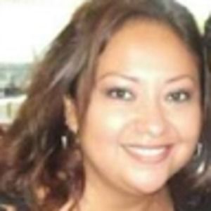 Meet your Posher, Elaine